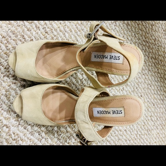 Steve Madden beige jillyy heels - Picture 4 of 4